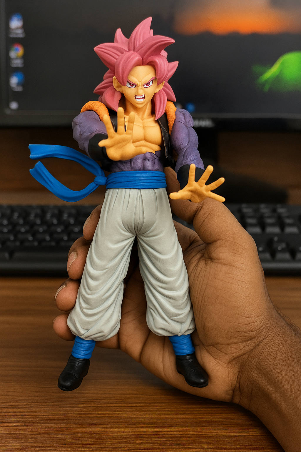 ๐ฅ Ultra Instinct Goku Anime Figure