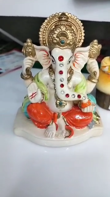 🪔 Divine Lord Ganesha Idol