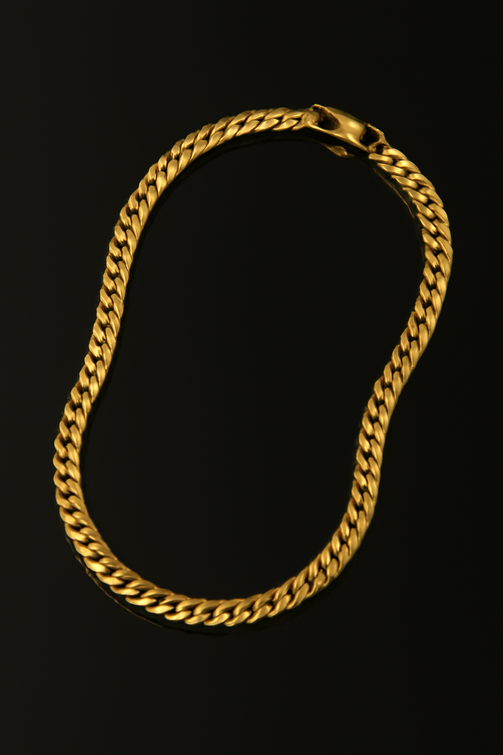 "Premium Elegant Chain for Men & Women"